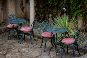 Art. History. Experience. – O călătorie în expoziția de artă românească la EkoGroup Vila