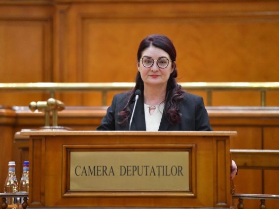 Legea 350/2025 permite înrolarea forțată a elevilor! Mariana Vârgă cere abrogarea imediată